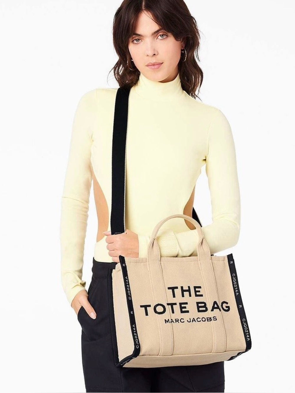 MARC JACOBS | The Medium Jacquard Tote Bag in Warm Sand